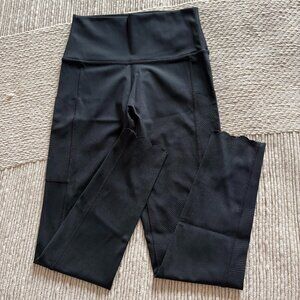 Offline by Aerie Goals High Waisted Pocket Scallop Leggings, Size Medium, Black